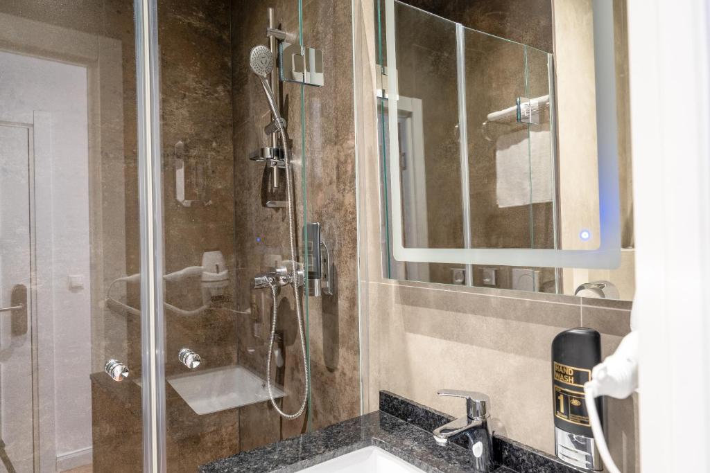 Vienna Lights Apartments - Domenig by Kent - Resim 45