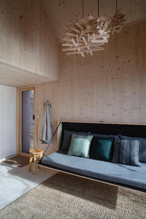 Posezení v ubytování Majamaja Helsinki off-grid retreat
