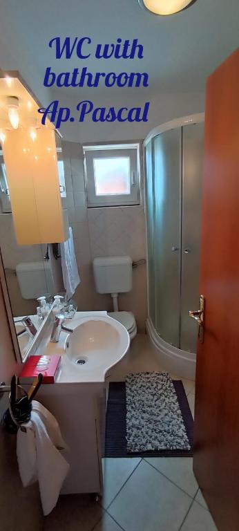 Ένα μπάνιο στο Apartments Marcus & Pascal