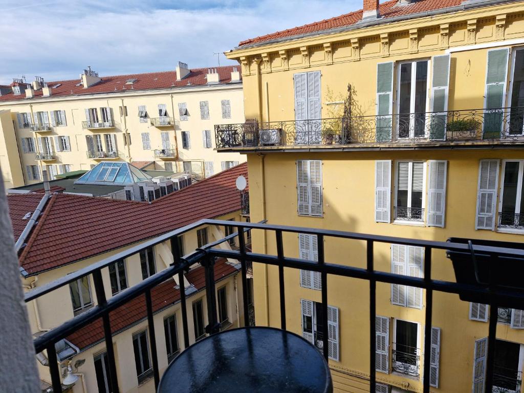 Balkón nebo terasa v ubytování Boutique Hôtel Neptune Nice