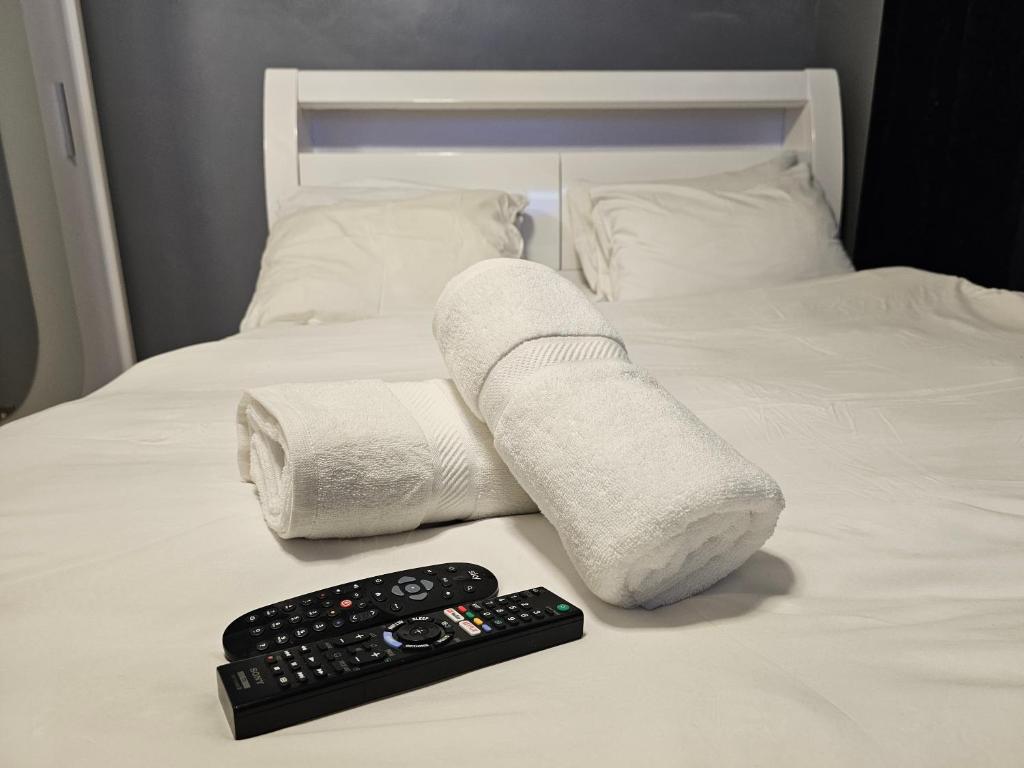 Umbrella Properties London Excel - Double Room