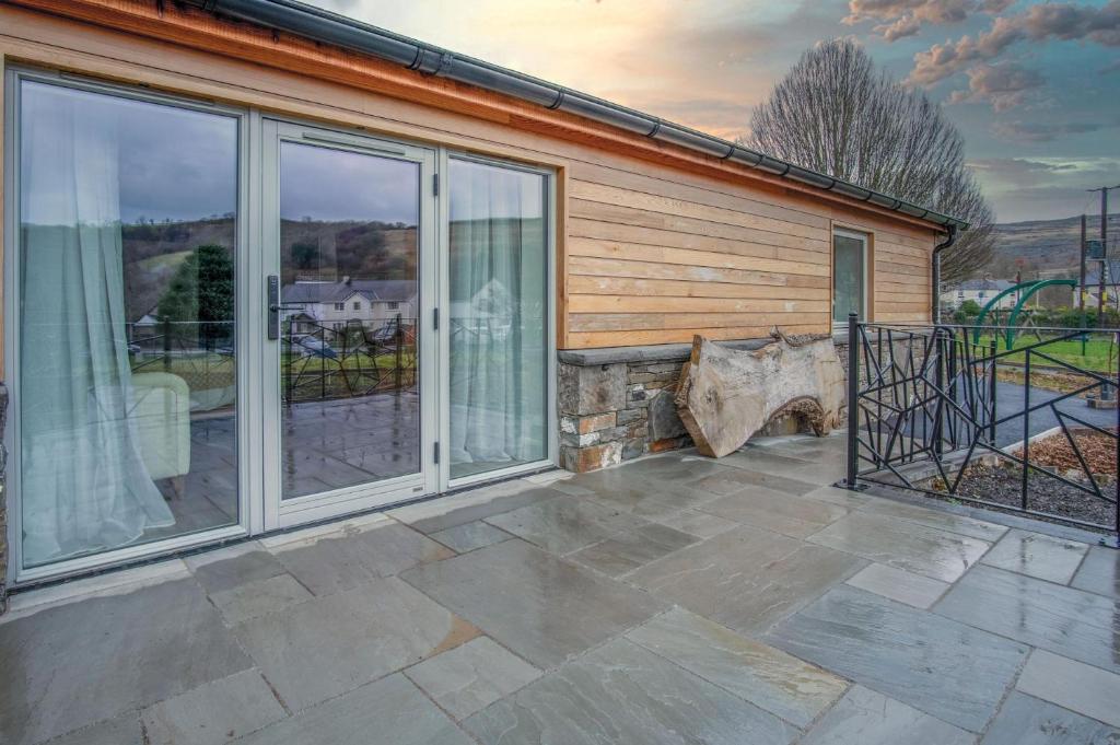 Suite 3 Sleeping Giant Hotel Pen Y Cae Inn, Brecon (updated prices