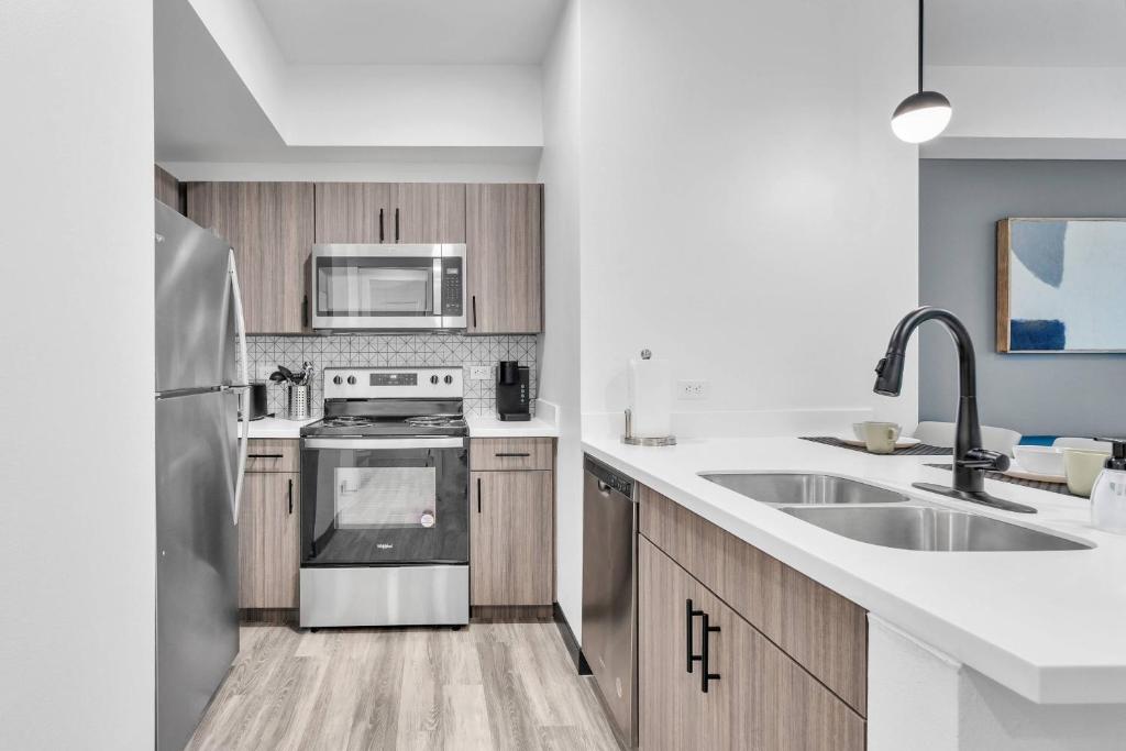 A kitchen or kitchenette at The Well 208