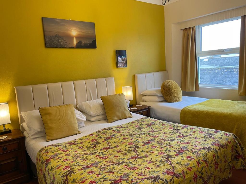 Babbacombe Palms - Standard Family Room