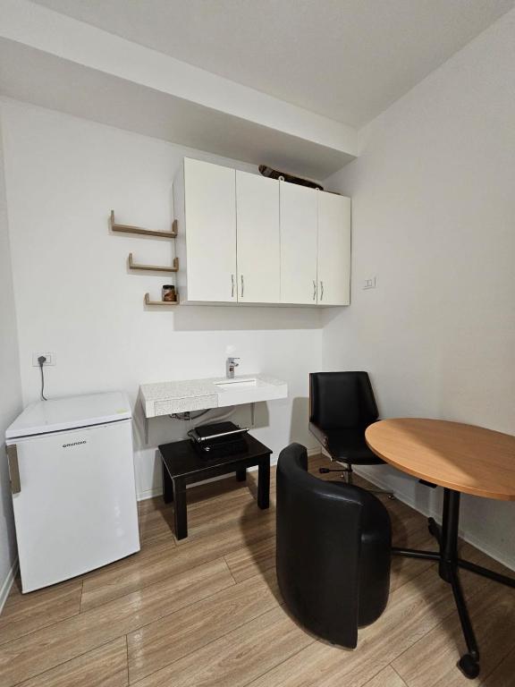 Danisa's Apartment - Image 4