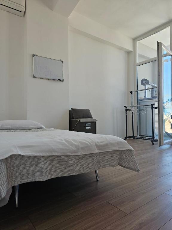 Danisa's Apartment - Image 7