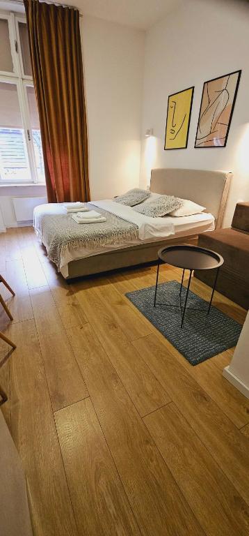 Noble Studio Apartments - 7