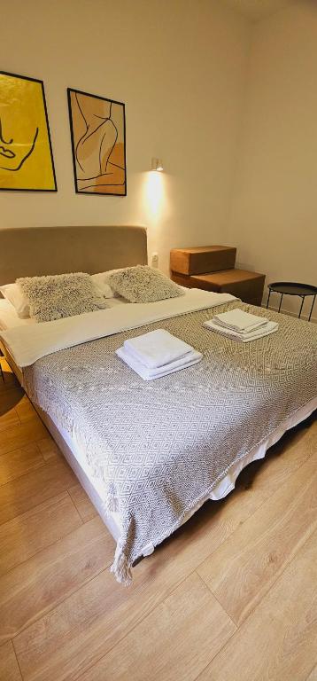 Noble Studio Apartments - 6