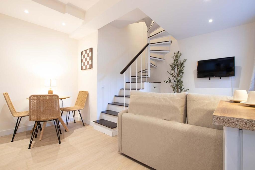 Гостиная зона в Puerto Banús - Modern apartment 5 minutes from the beach