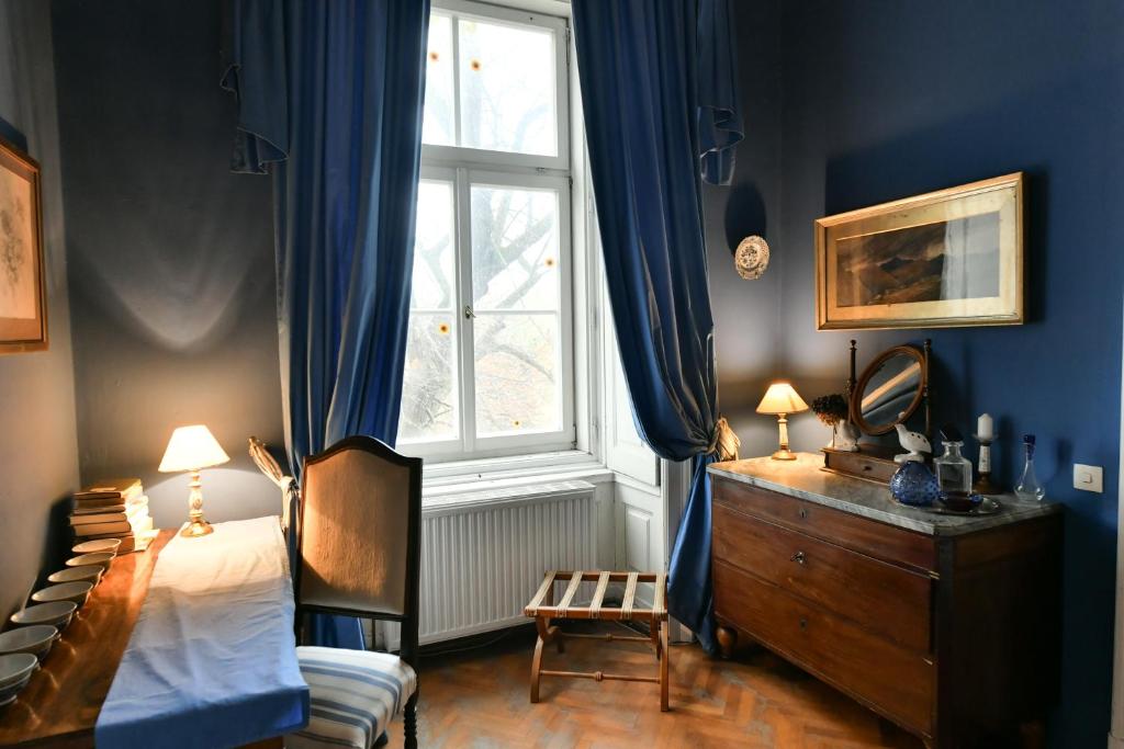 Postel nebo postele na pokoji v ubytování Schloss Hollenburg Aparte Apartments