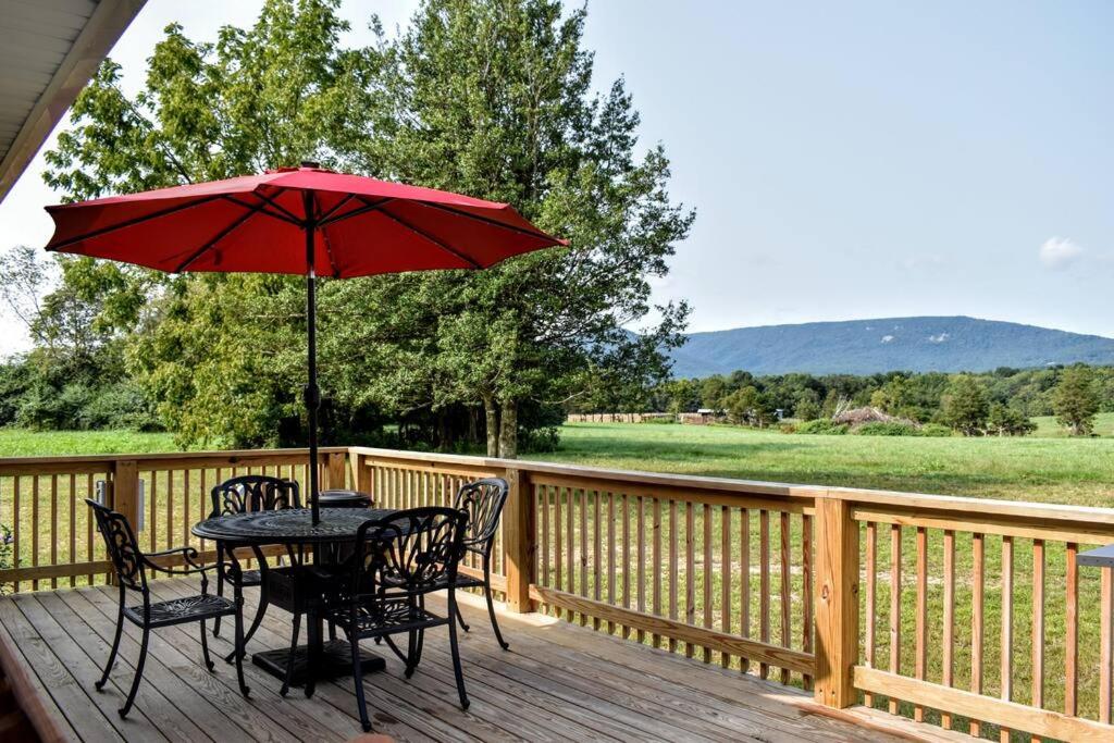 Holly Tree Retreat Located In Beautiful Luray, VA. photo