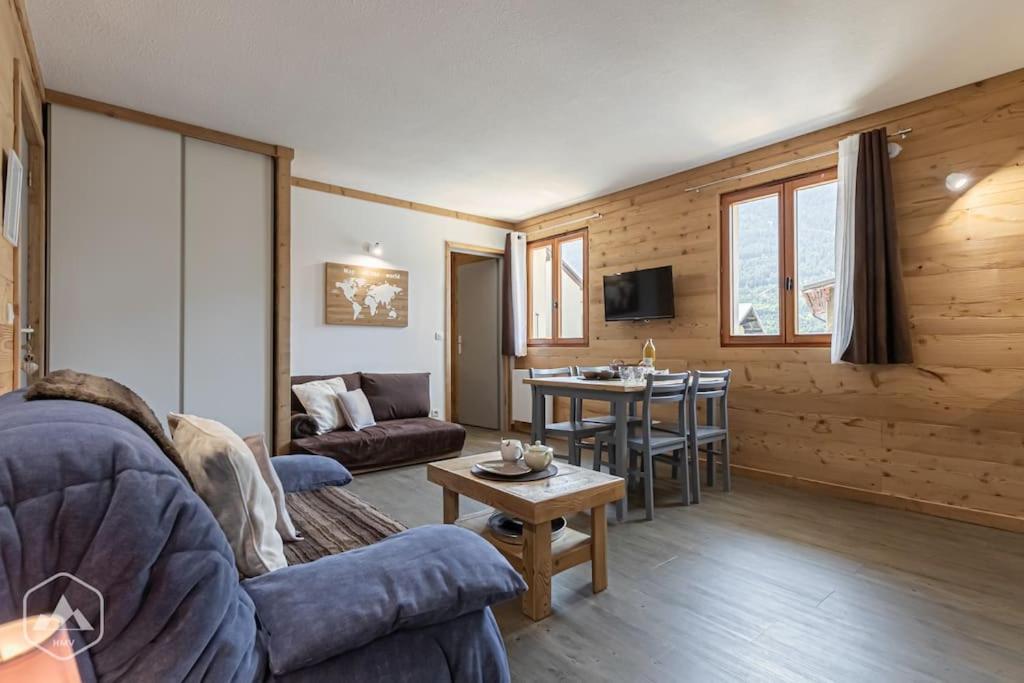 En sittgrupp på Côté-Bourget 4 pers 37m² proche La Norma Aussois