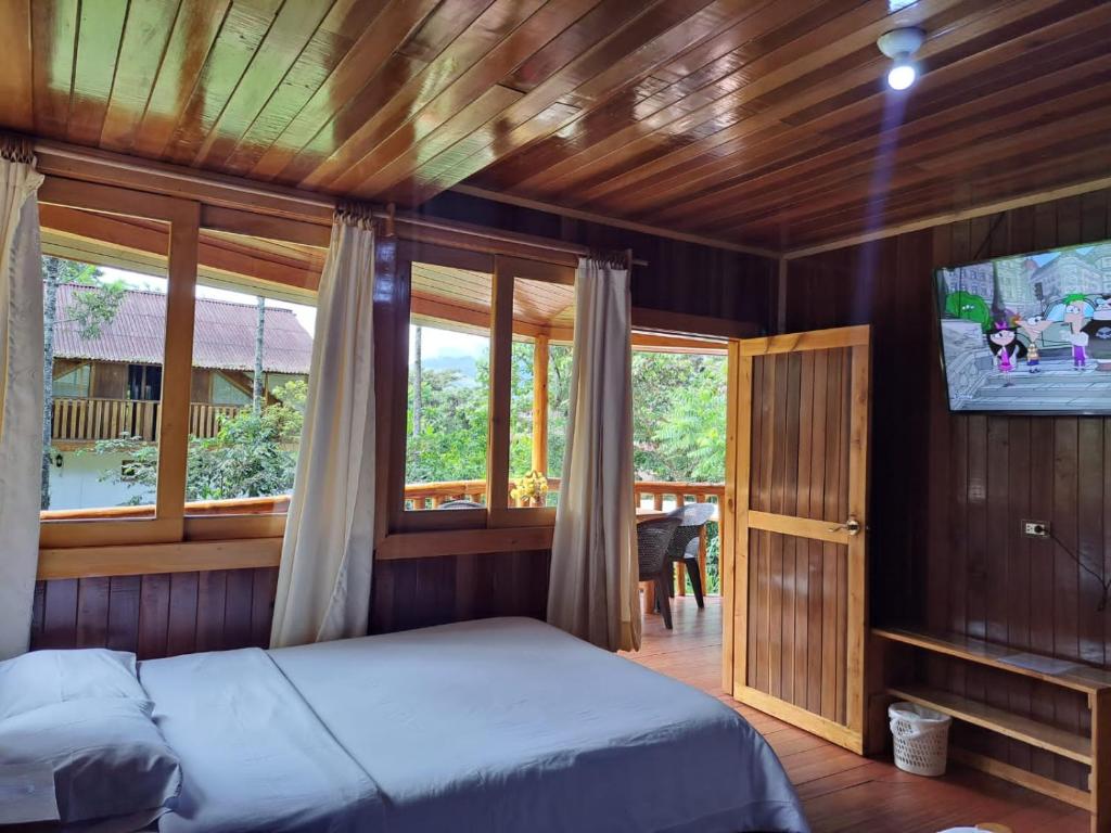 Refugio de Orquídeas - Two-Bedroom Bungalow