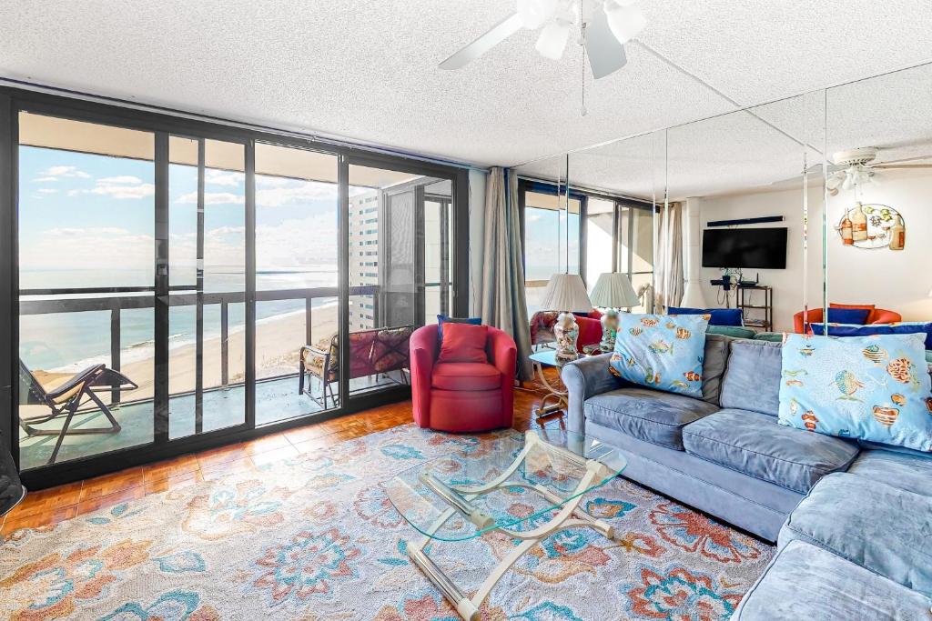 Golden Sands - Apartamento De Tres Habitaciones