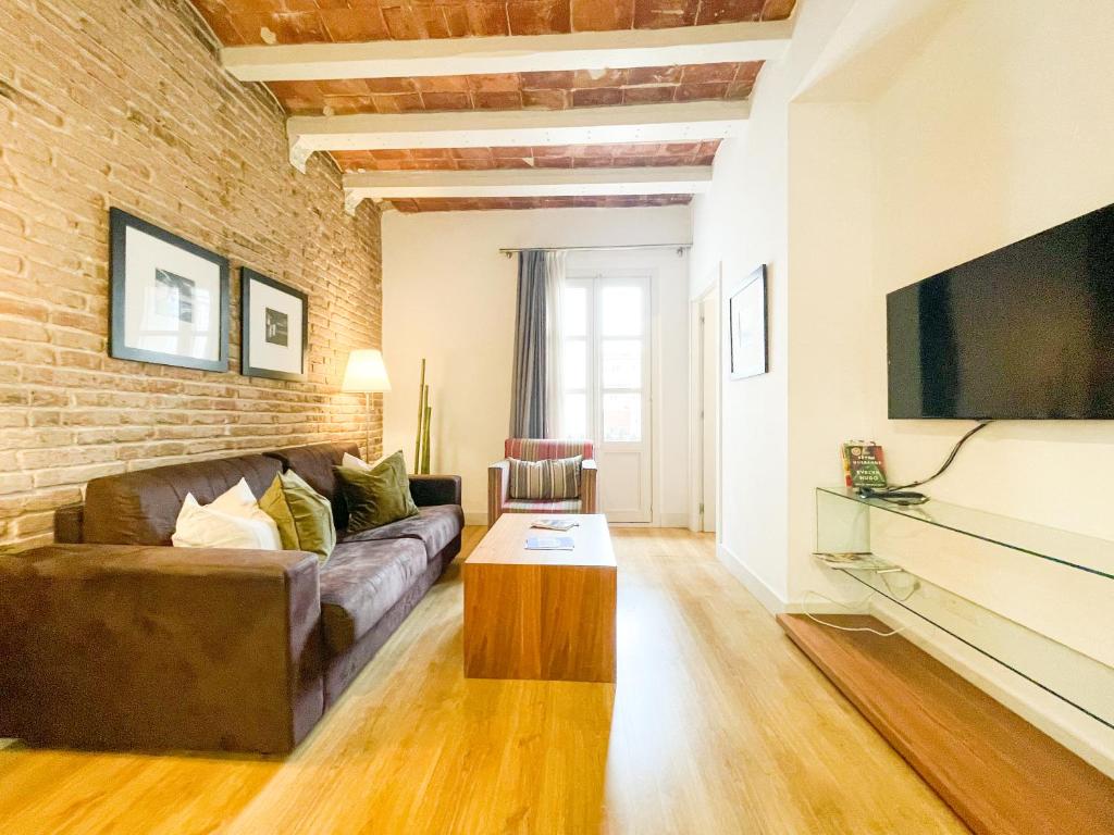 Boutique Pare Lainez- 2 BR Sagrada Famlia with balcony
