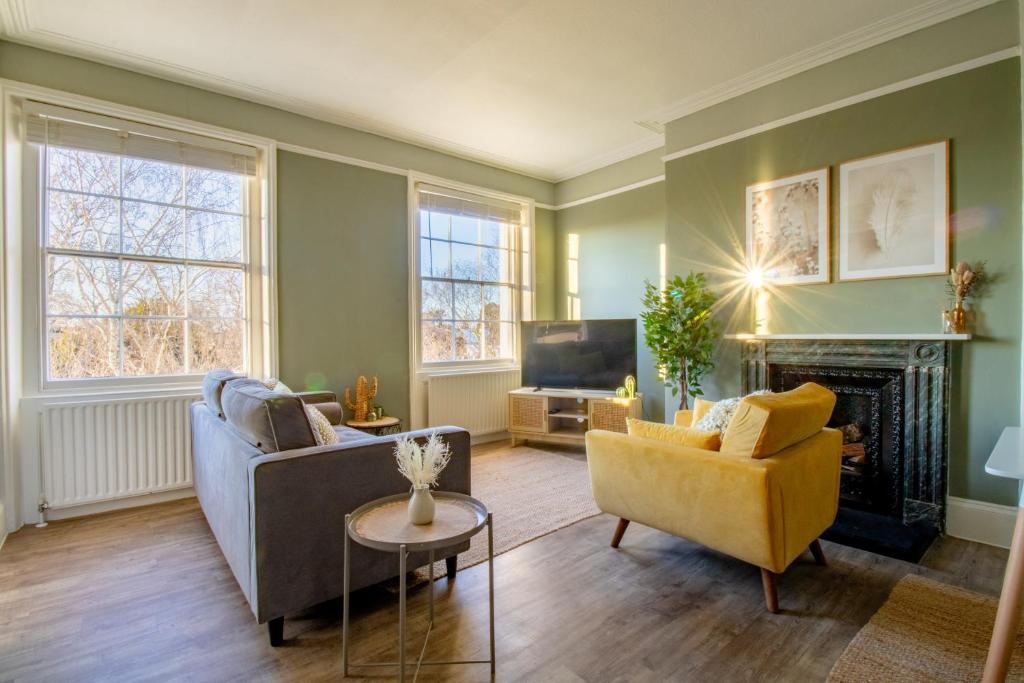 Posezení v ubytování Clarence Square Penthouse