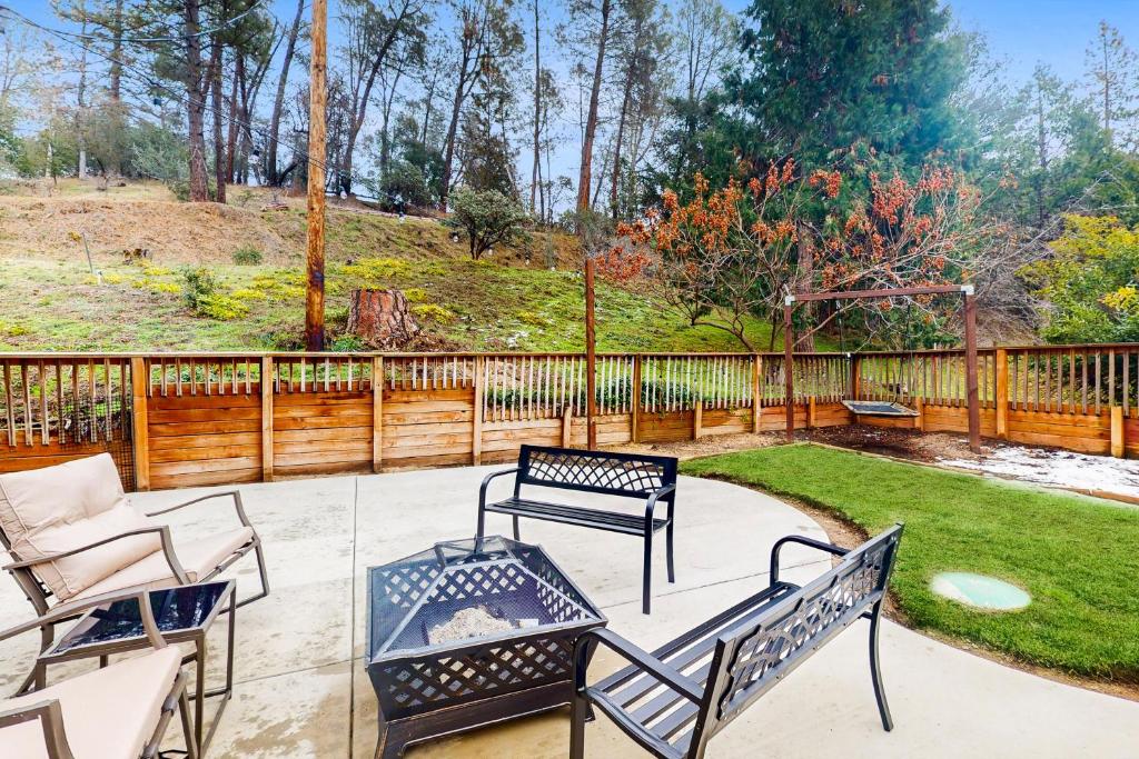 Foto dalla galleria di The Cozy Sunset Chalet a Oakhurst