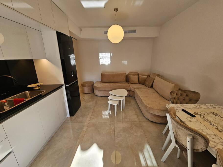 Sweet Comfy Apartment - Image 4