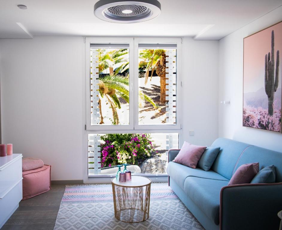 O zonă de relaxare la AMBER APARTMENTS - PINK STUDIO