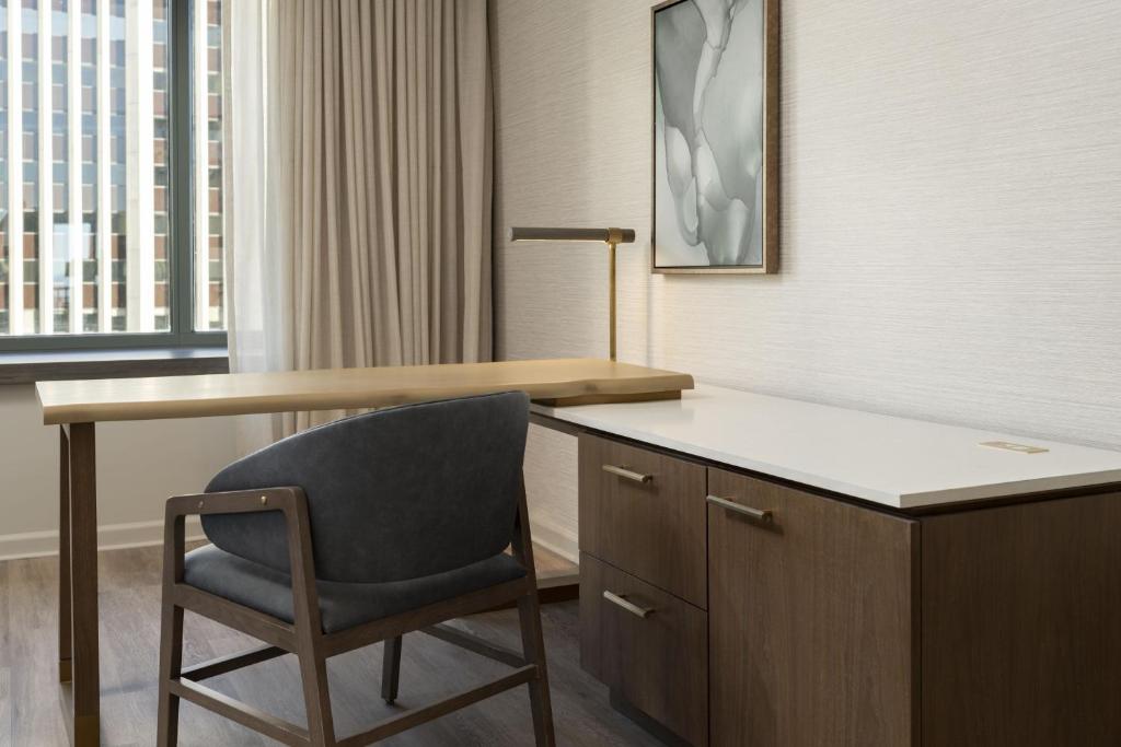 The Westin Denver Downtown - 