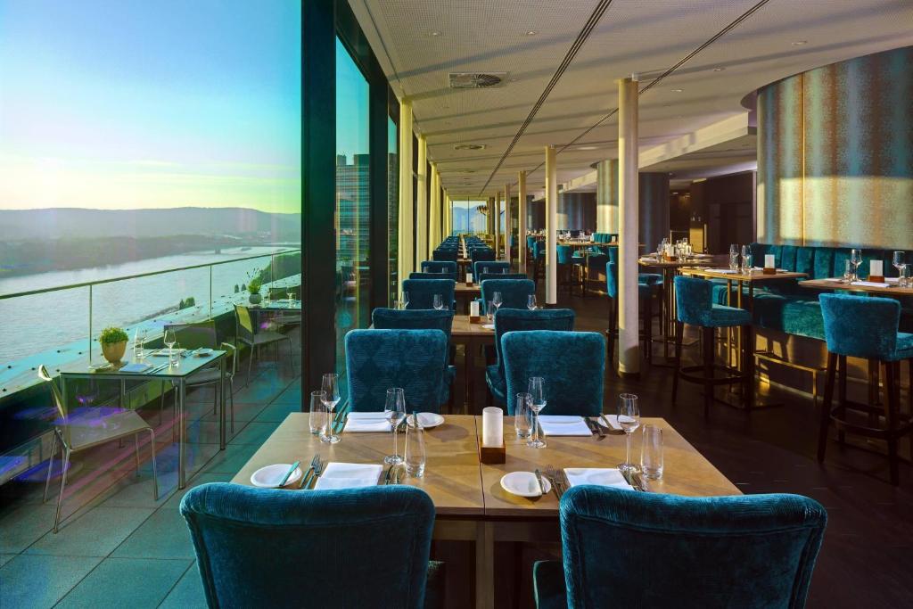 Bonn Marriott Hotel - Resim 4