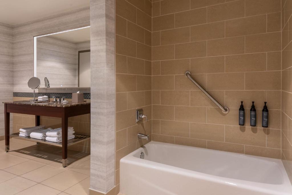 The Westin Book Cadillac Detroit - 