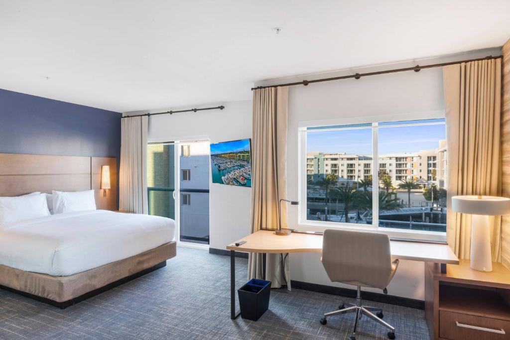 Residence Inn by Marriott Marina del Rey - Studio, 1 King, Water View
