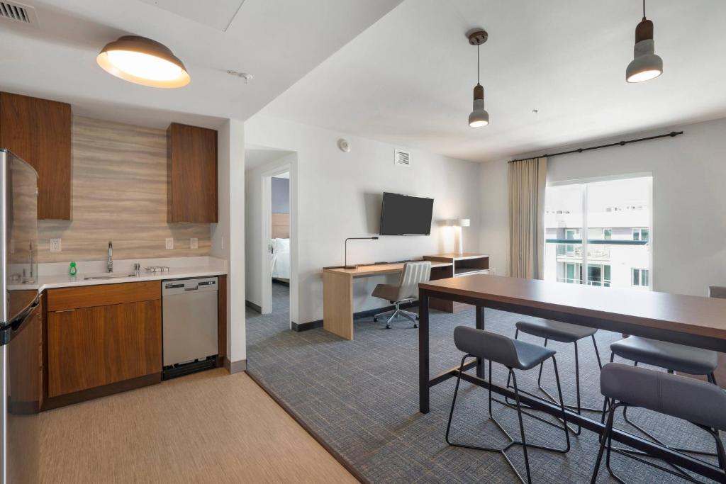 Residence Inn by Marriott Marina del Rey - 1 Bedroom Suite, 1 King