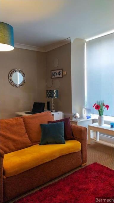 Area soggiorno di Charming Pheonix Parkside Flat