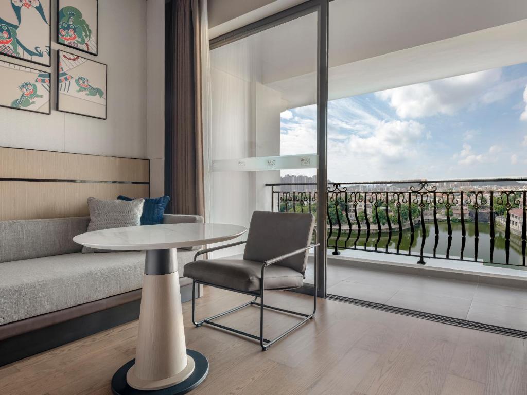 Balkón nebo terasa v ubytování Four Points by Sheraton Yangjiang City Center