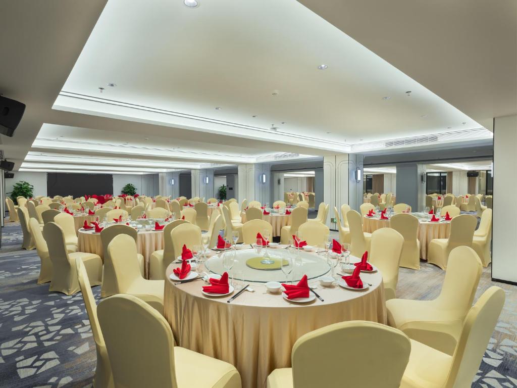 Restaurace v ubytování Four Points by Sheraton Yangjiang City Center