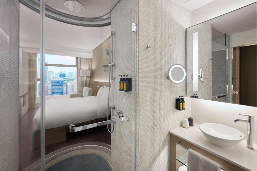 Baðherbergi á Lodgewood by Nina Hospitality Mong Kok