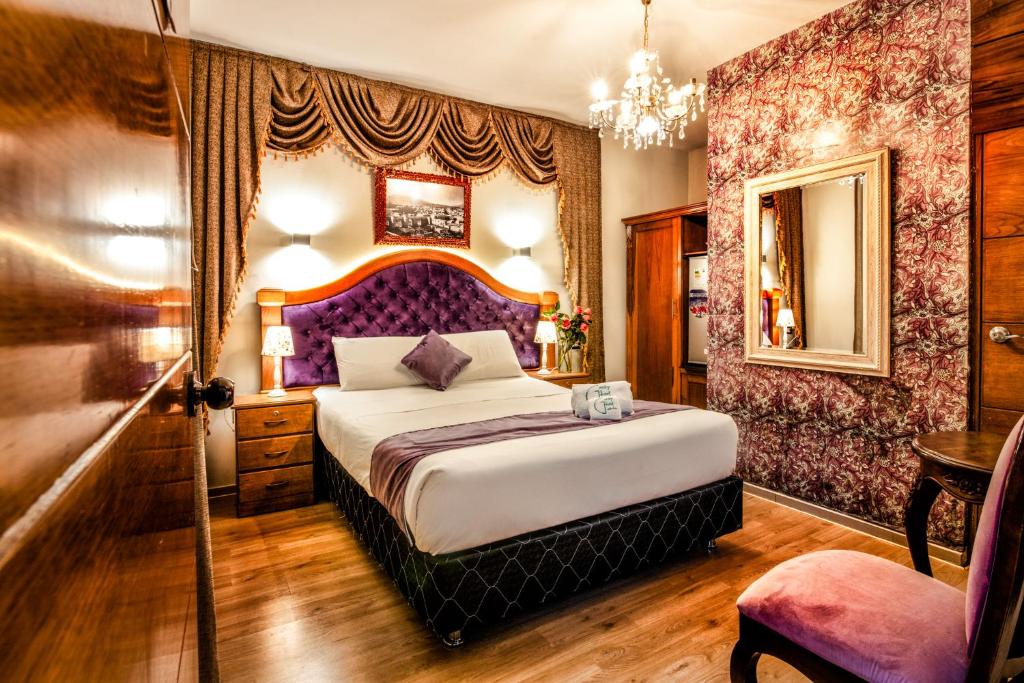 Ліжко або ліжка в номері G Hotels Collect