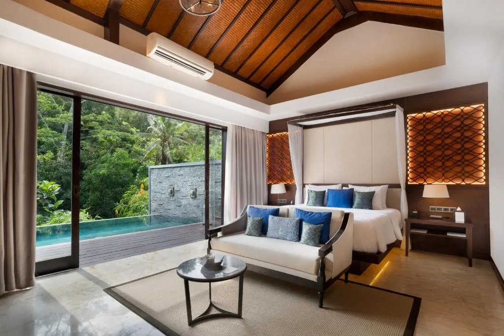 Deluxe Junge Villa with Private Heated Pool, Complimentary One-time Floating Breakfast and Daily Usage Steam Sauna and Ice Bath