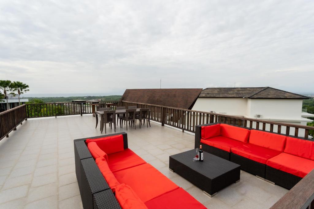 Balkón nebo terasa v ubytování Jimbaran Sea View Villa