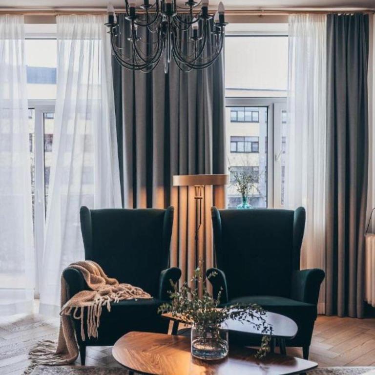 Cosy stylish apartments with view to central square - Housity