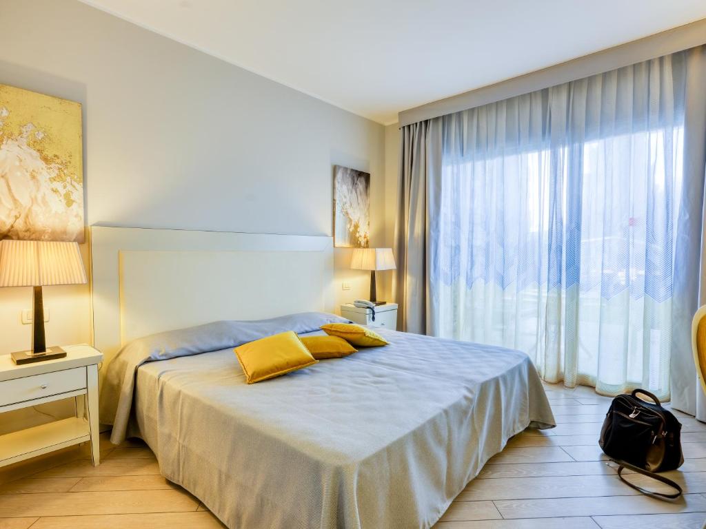 Parc Hotel Germano Suites & Apartments - Suite With Private Pool
