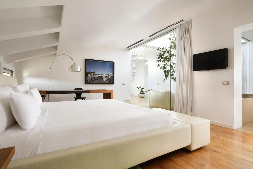 Palazzo Montemartini Rome, A Radisson Collection Hotel - Resim 41