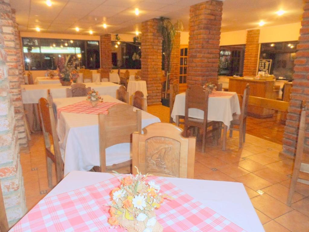 Reštaurácia alebo iné gastronomické zariadenie v ubytovaní Lady Florence Dixie