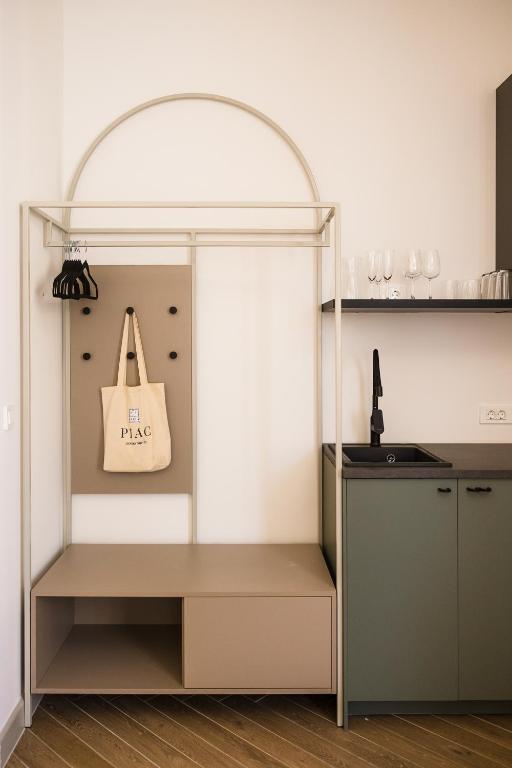 Kuchyň nebo kuchyňský kout v ubytování PIAC Luxury Suites