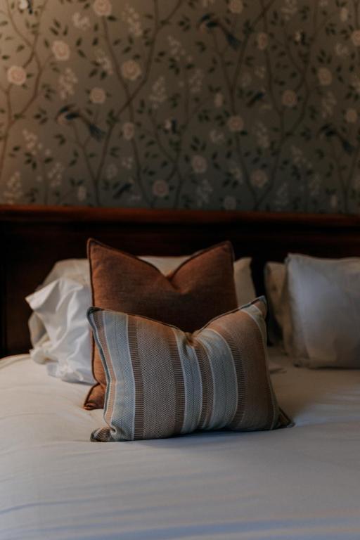 The Ferry House - Deluxe Suite With Spa Bath
