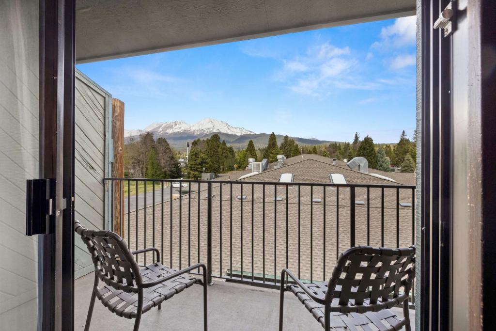 Best Western Plus Tree House photo