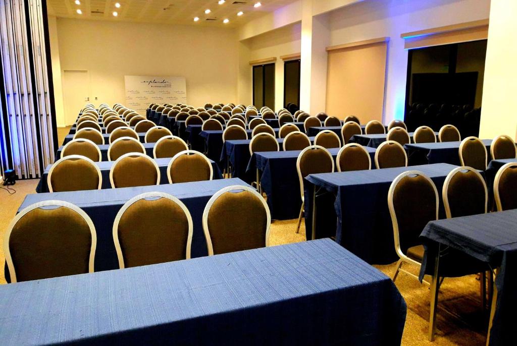 Konferenční prostory v ubytování Esplendor by Wyndham Asuncion