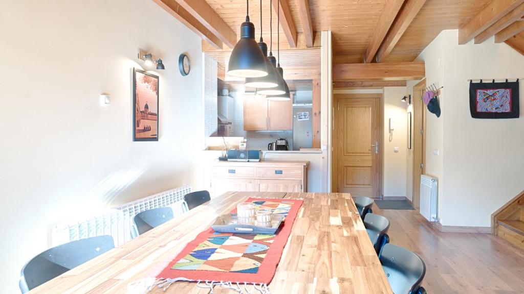 Kuchyň nebo kuchyňský kout v ubytování Saplan Real Estate DUPLEX LONGUERA