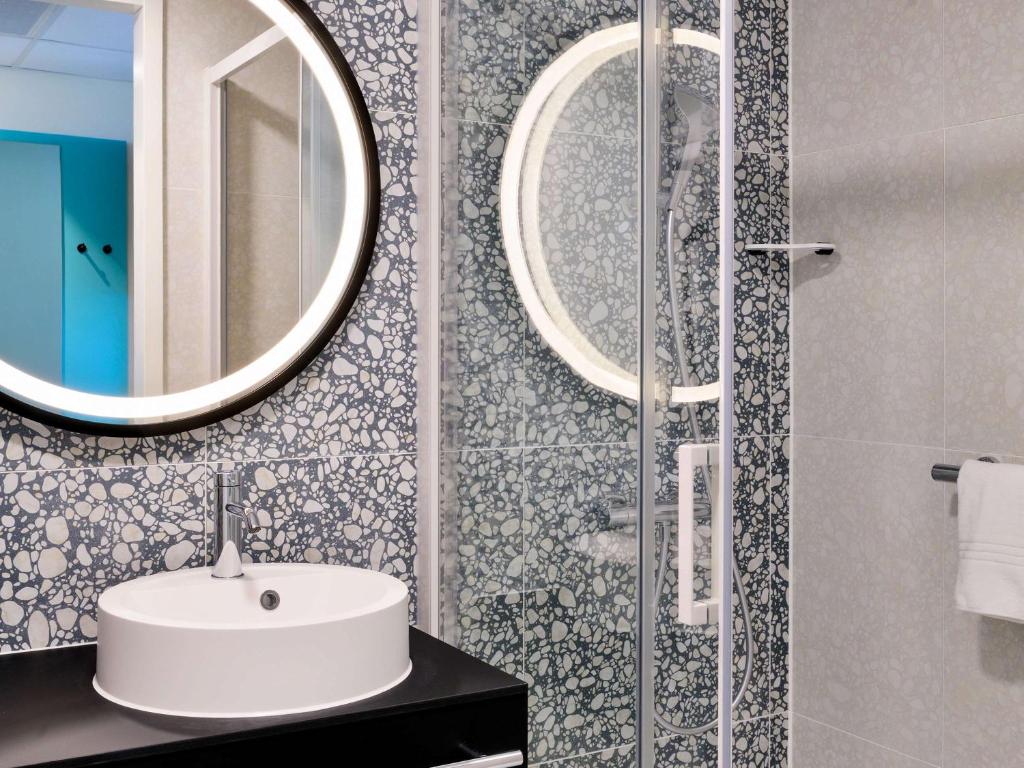 Koupelna v ubytování ibis Styles Bredene