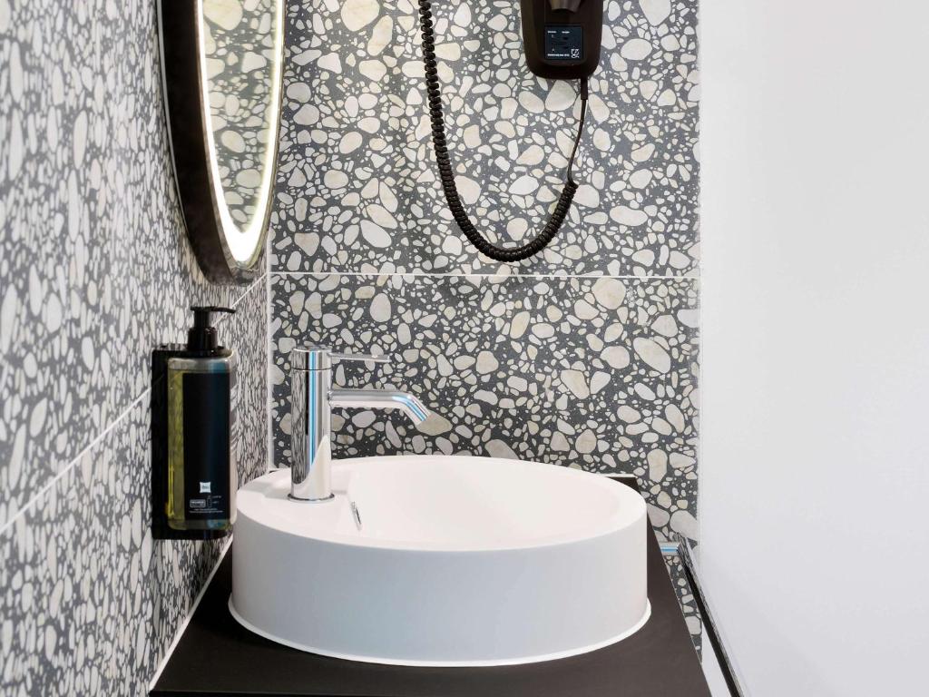 Koupelna v ubytování ibis Styles Bredene