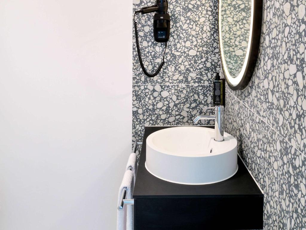 Koupelna v ubytování ibis Styles Bredene