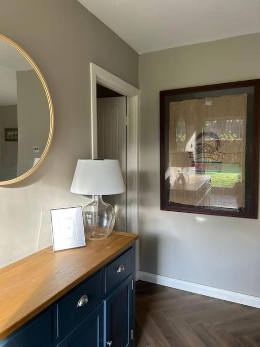 Fotografie z fotogalerie ubytování Favour Royal Cottage - dog friendly forest escape v destinaci Derrygorry