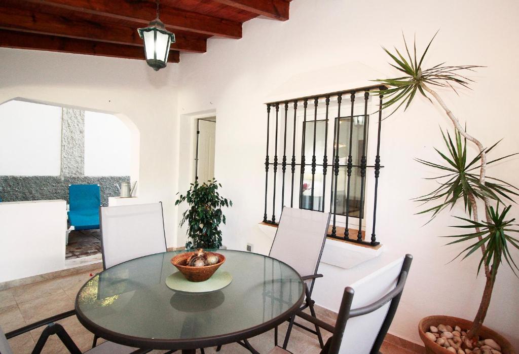A seating area at Casas Isabel