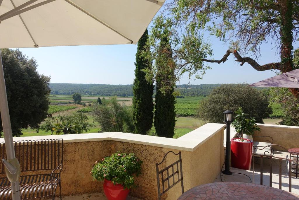 A balcony or terrace at Le Grand Saint Paul